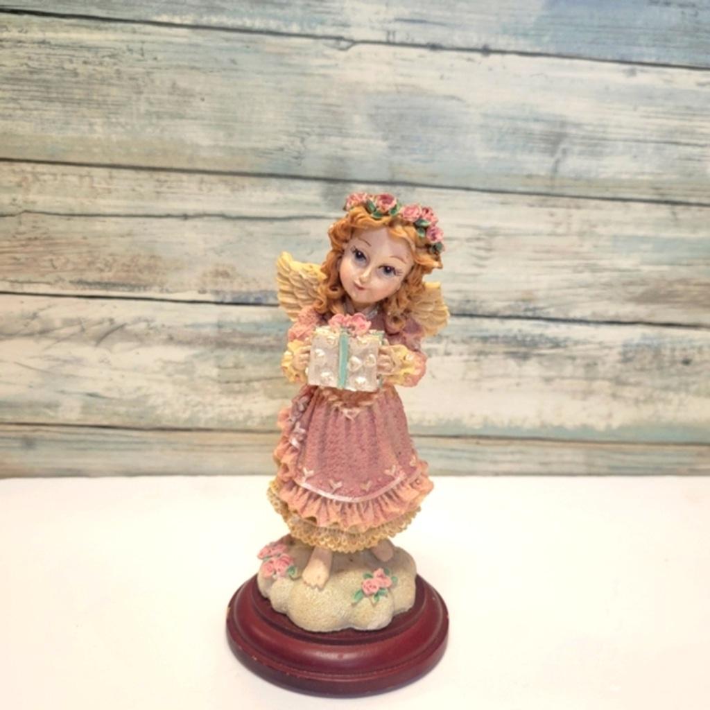 House of Lloyds 'The Giving Angel' Figurine